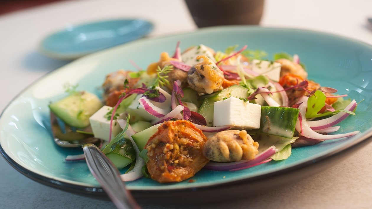 Greek salad with deep fried olives – - Recipe